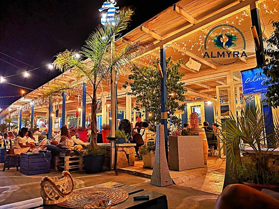 אונינה Villa Con Piscina Al Mare מראה חיצוני תמונה