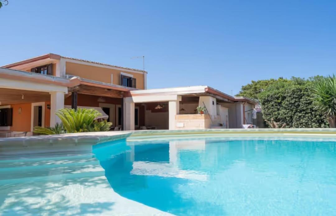 אונינה Villa Con Piscina Al Mare מראה חיצוני תמונה