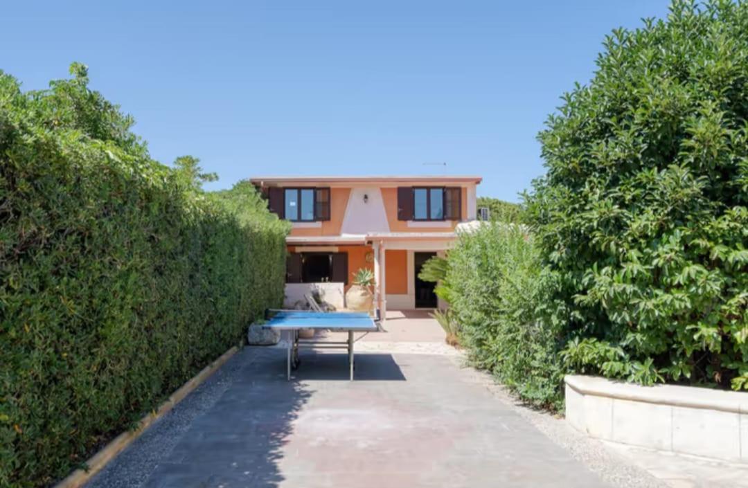 אונינה Villa Con Piscina Al Mare מראה חיצוני תמונה