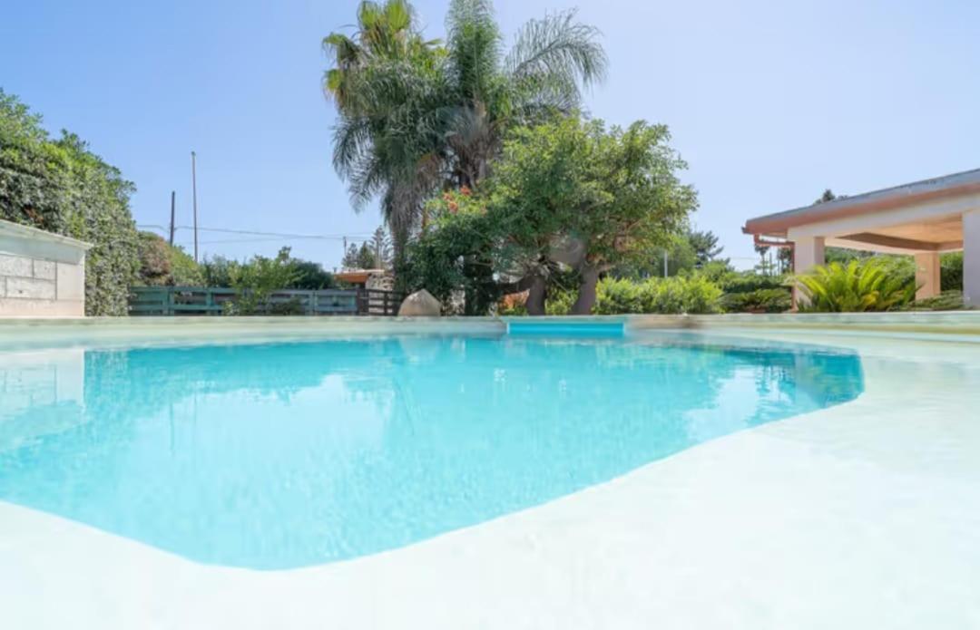אונינה Villa Con Piscina Al Mare מראה חיצוני תמונה