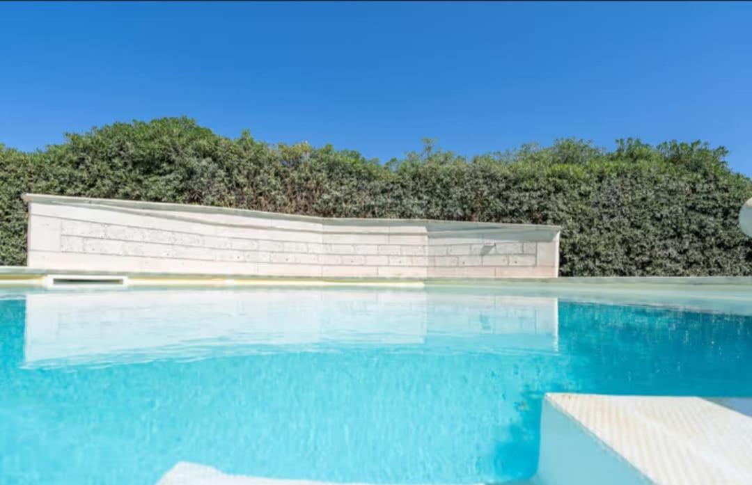 אונינה Villa Con Piscina Al Mare מראה חיצוני תמונה