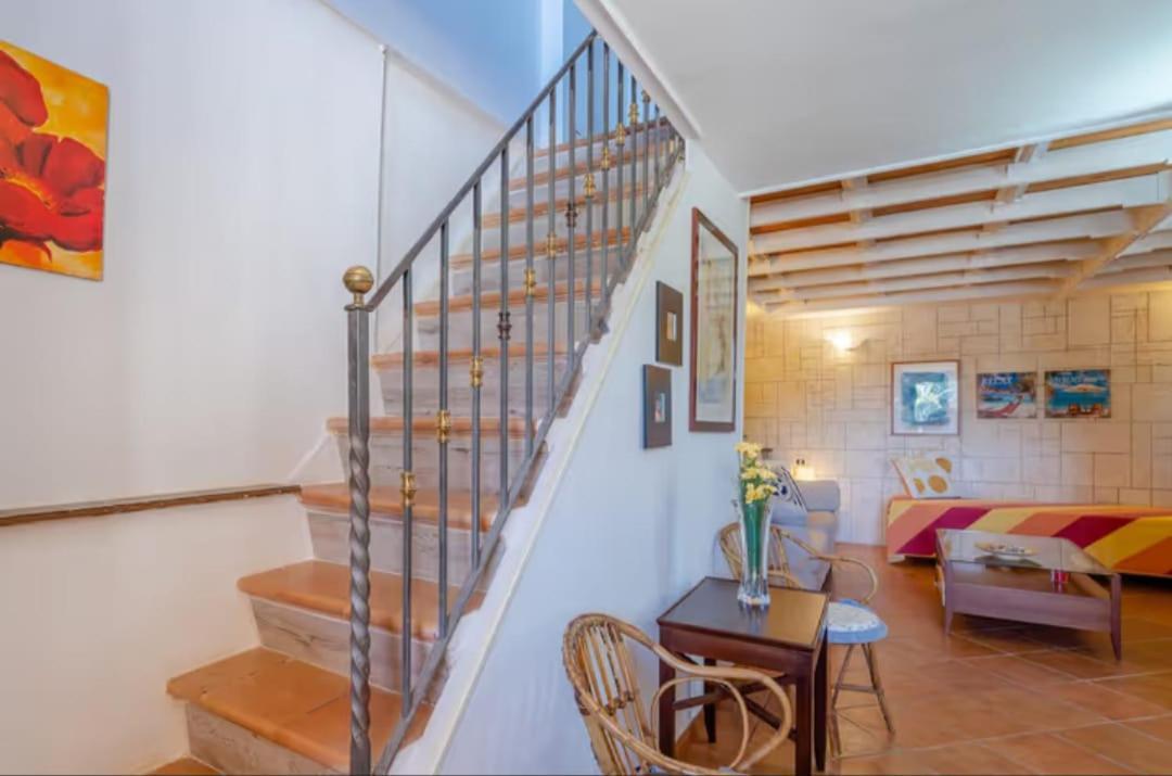 אונינה Villa Con Piscina Al Mare מראה חיצוני תמונה